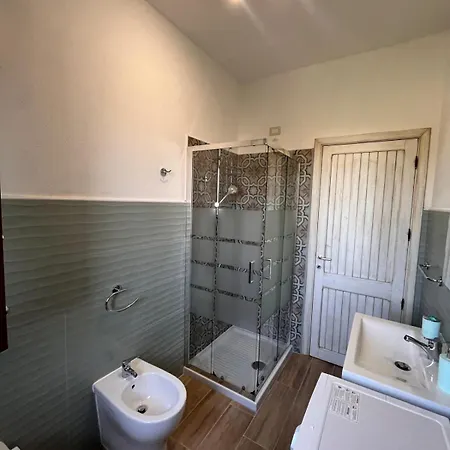 Casa Chiara Porto Columbu * Porto Columbu - Perd'E Sali