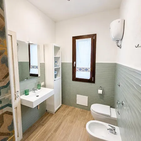 Casa Chiara Porto Columbu Apartment